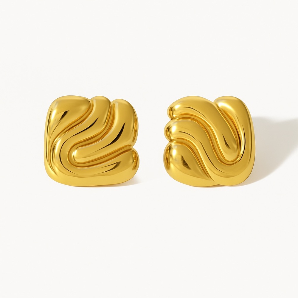 Vintage French Gold Plated Chunky Stud Earrings – Stainless Steel – Waterproof